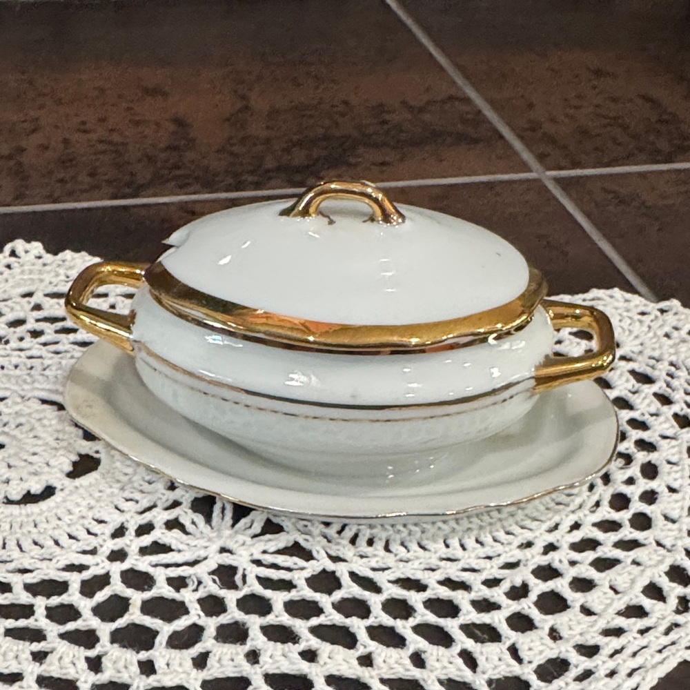Vintage Empire Porcelain mustard or jam bowl